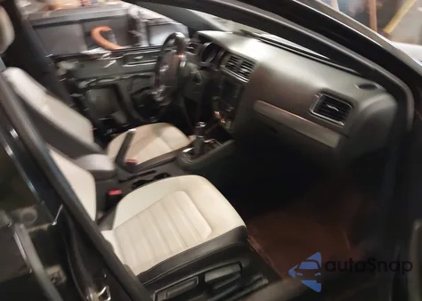 2016 Volkswagen Jetta 1.8T Sport from USA, damaged, VIN 3VWB17AJ4GM286543